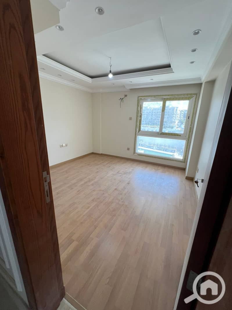 4 ae14a06a-888d-4af4-ae10-6a8cd3fd1a4c. jpeg