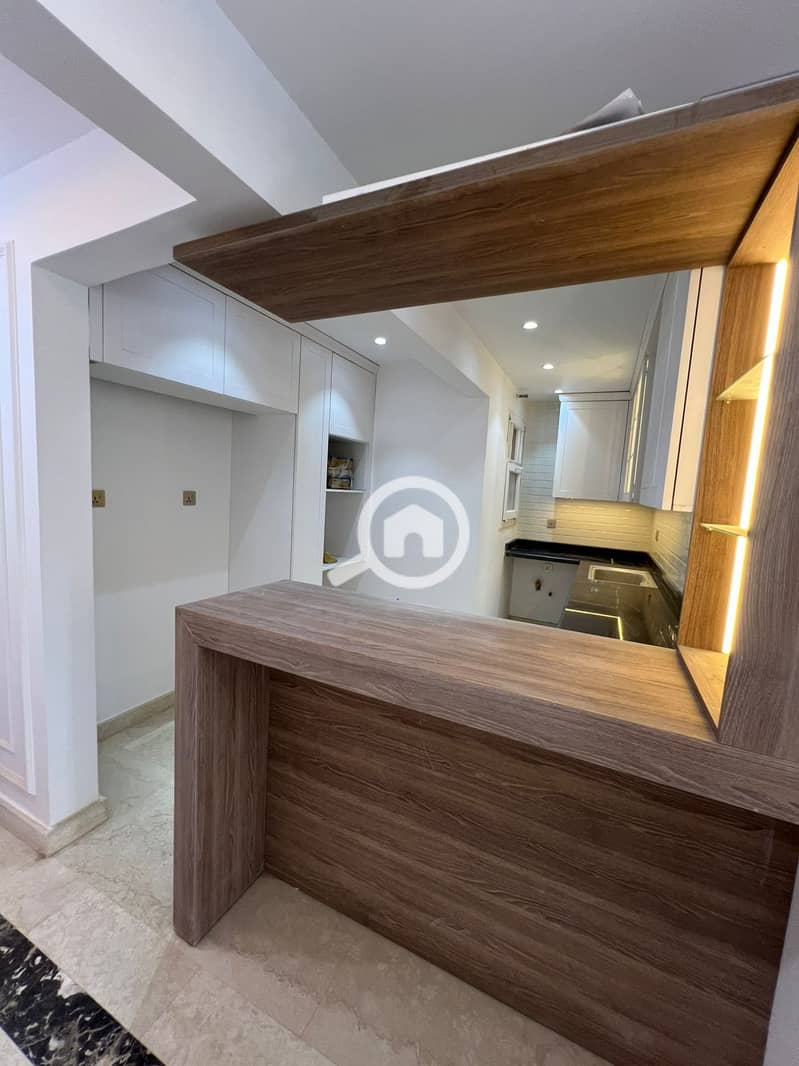 13 312ca686-565b-4660-b5a5-479dbfd6b7e0. jpeg