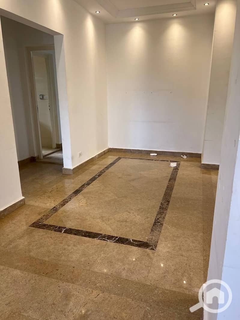 21 bae55a3f-93f3-49c0-943b-ebabbb8a570e. jpg