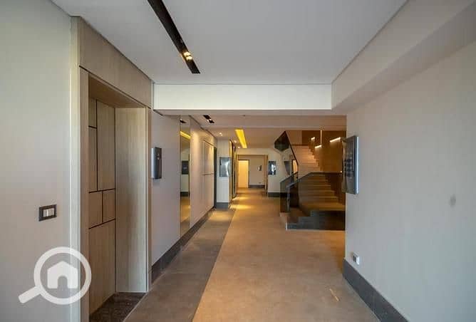 5 3880498-b1101o. jpg