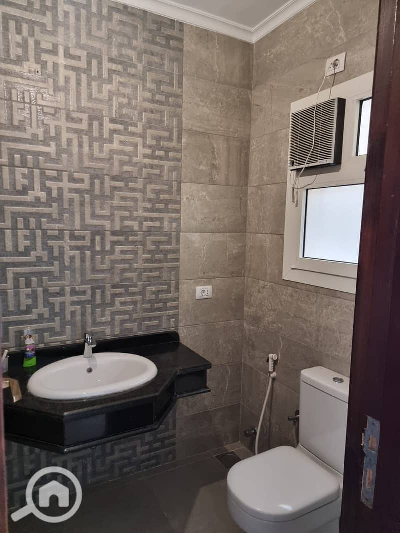 12 WhatsApp Image 2025-11-12 at 16.55. 24 (3). jpeg