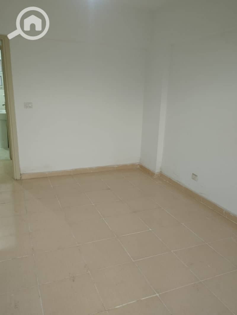 2 bb8c8165-ab95-4184-b6c4-2f30c1ae14bd. jpg