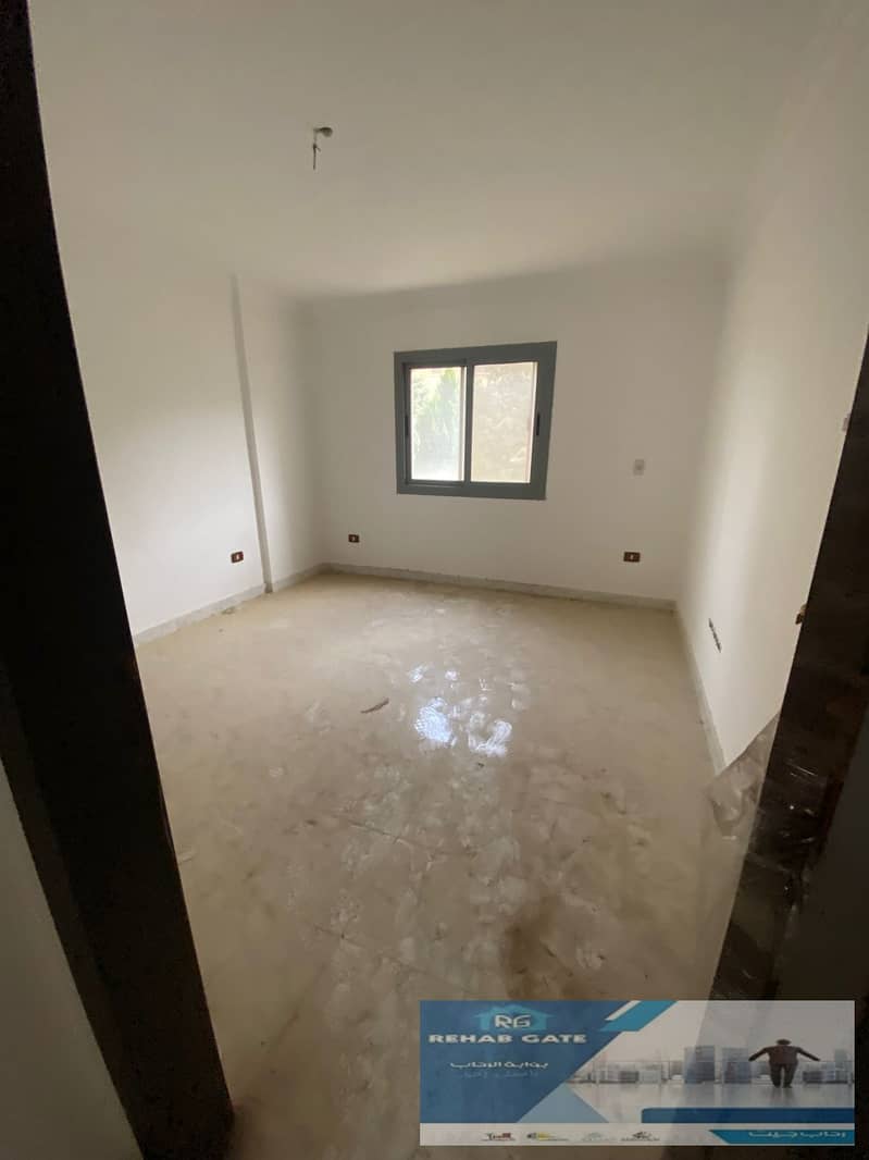 4 0e542146-3f9b-48f1-b7e1-0be665ead0b4. jpg