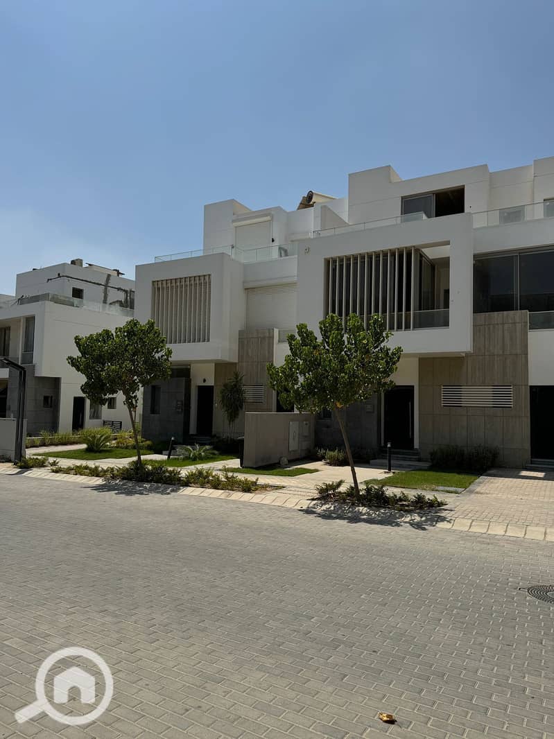 7 WhatsApp Image 2025-10-12 at 1.35. 28 PM (3). jpeg