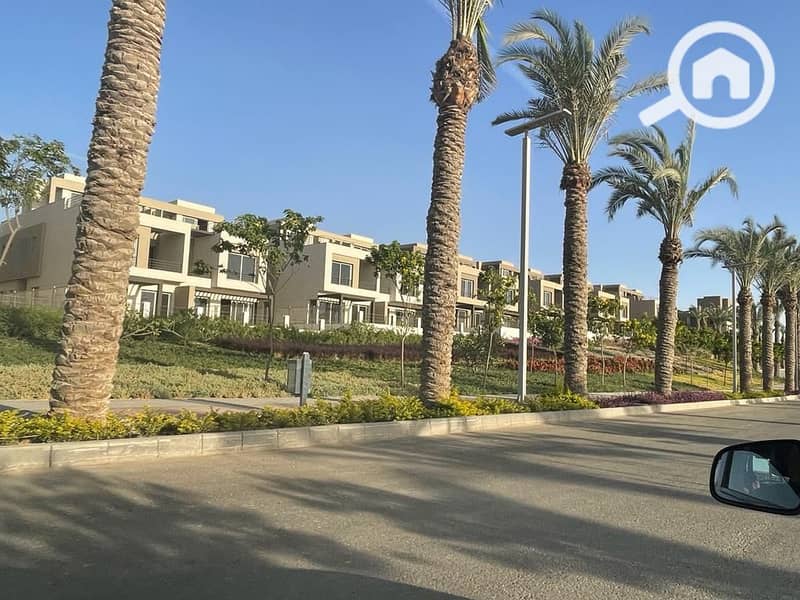 10 e5565e18-dea1-401e-9931-b138058f4344. jpg