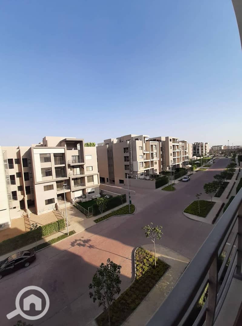 4 WhatsApp Image 2025-10-27 at 11.10. 55 AM. jpeg