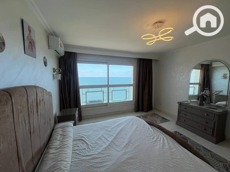 10 e63ab59d-acc9-40d6-b7ac-d9948967735e. jpeg