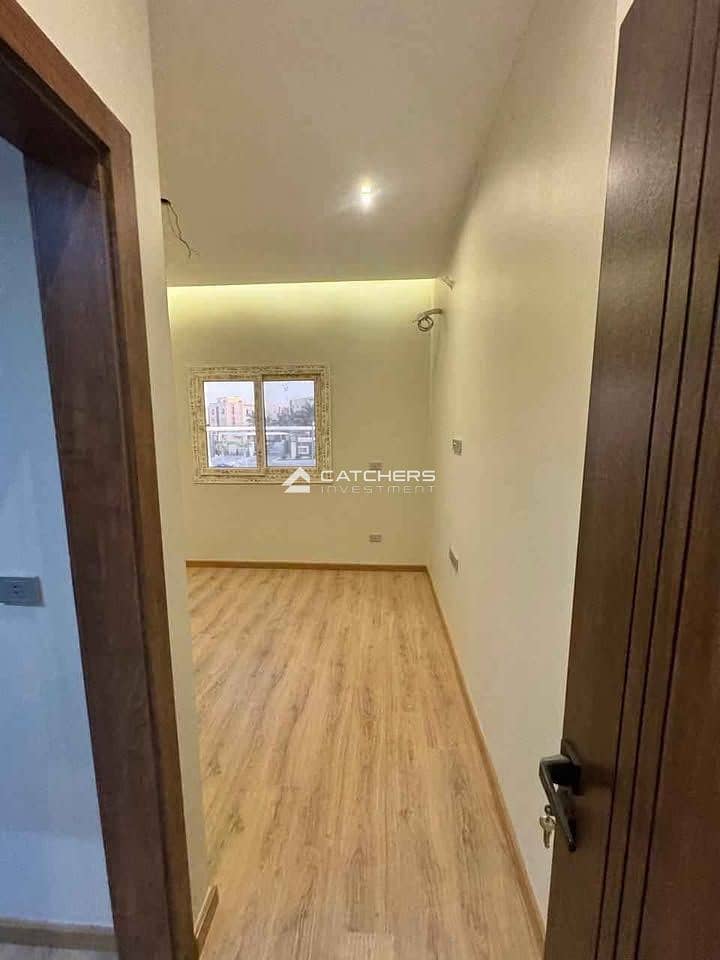 3 526447592_24007546622189306_2897295574040257502_n. jpg