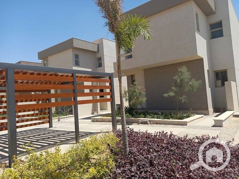 4 WhatsApp Image 2025-11-02 at 17.46. 23_a6a7c806. jpg