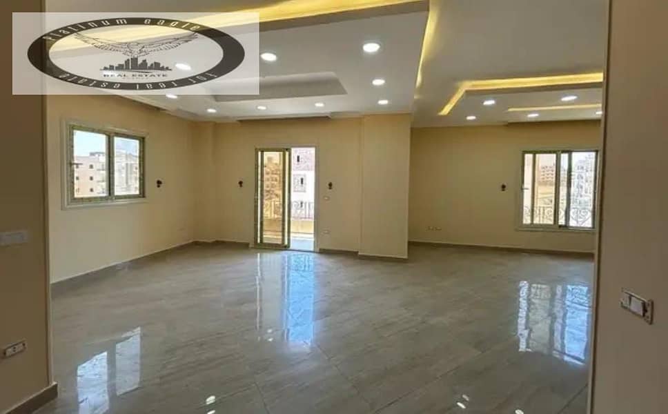 2 ef7e24be-e8a6-452b-850f-a8074568a2d6. jpg