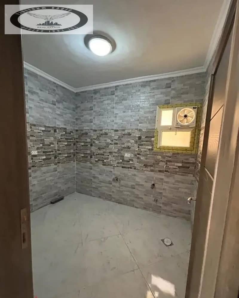 8 de1eb702-60c2-46db-a220-93558f20d7cc. jpg