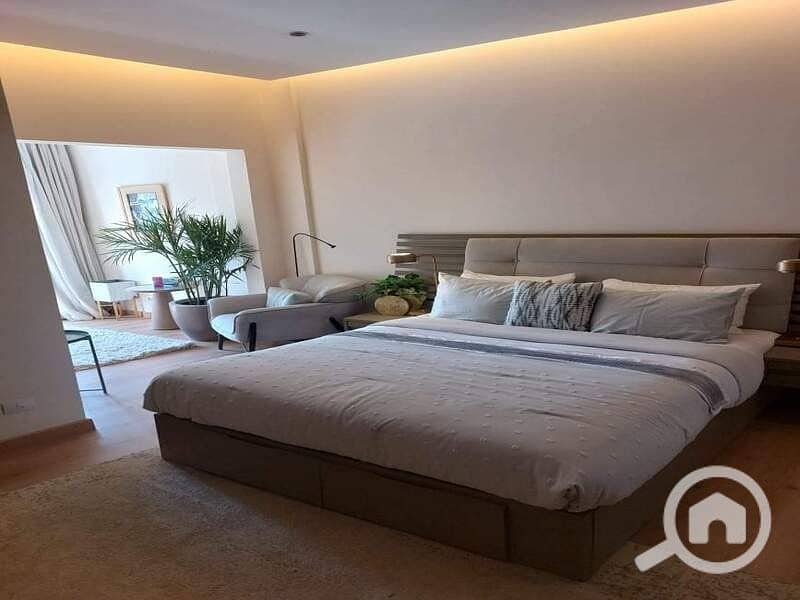 12 WhatsApp Image 2025-11-12 at 05.28. 45_19967bdd. jpg