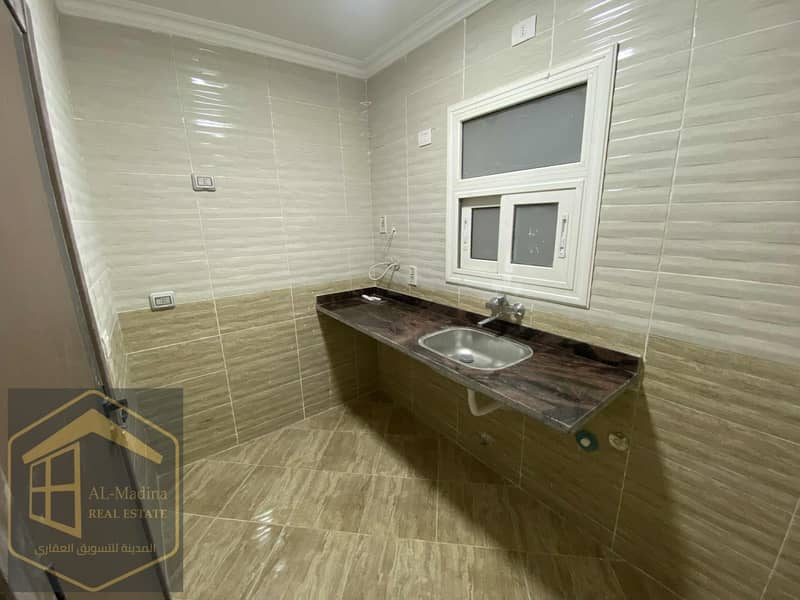 4 WhatsApp Image 2025-11-11 at 2.06. 20 PM. jpeg