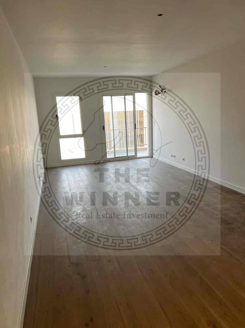 4 a32b10c4-afe5-4722-ae34-6d35ec8d9762. jpg