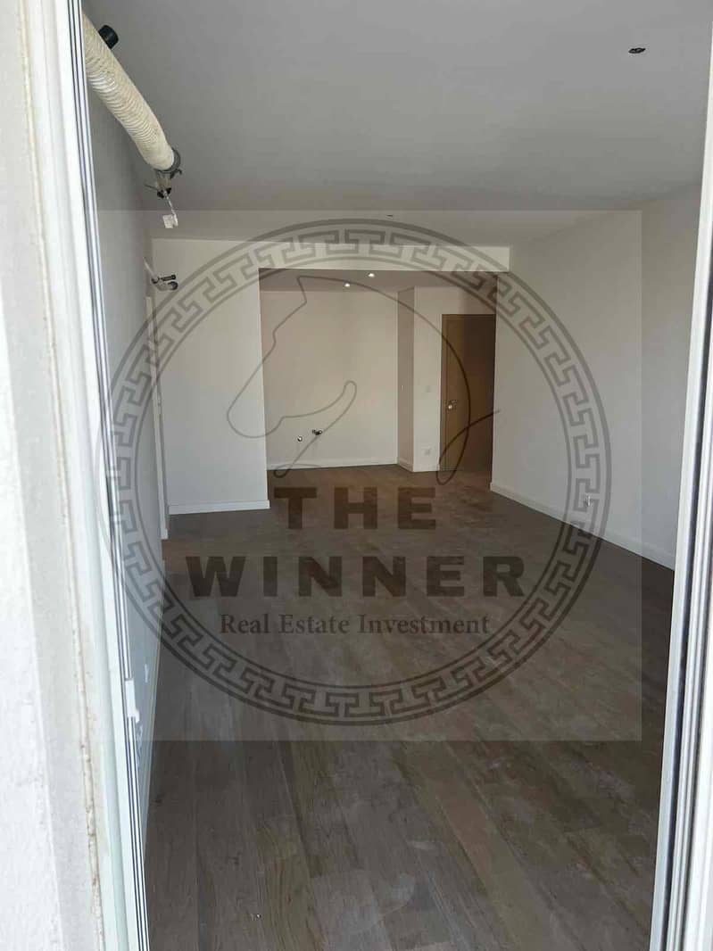 5 c2551c12-7036-422b-98fc-152515e8aea3. jpg