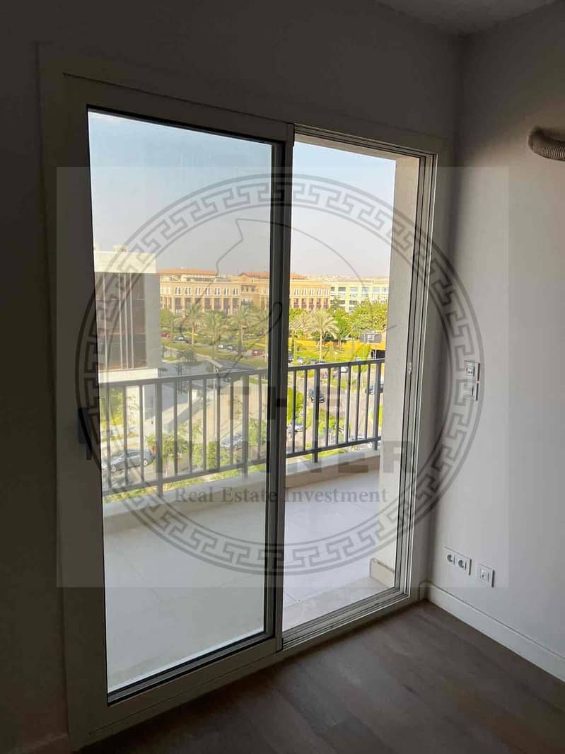 11 905ca1a5-59ba-44ca-8455-19d2e3c63312. jpg