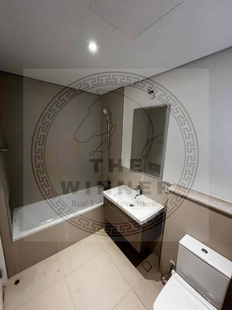 13 a3879aa2-edbd-4131-98e7-2cdfbf2e6682. jpg