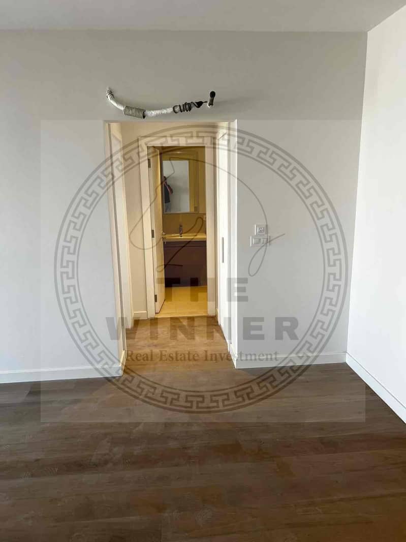 15 f78e6e86-d3dd-45f5-a879-ac74c2da866b. jpg