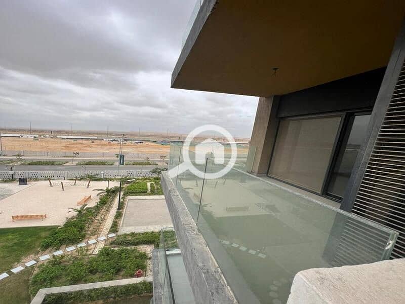 15 WhatsApp Image 2025-11-12 at 05.28. 46_44e39bd1. jpg