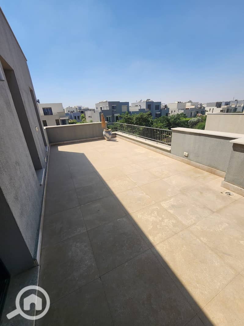 8 WhatsApp Image 2025-11-11 at 3.32. 07 PM (1). jpeg