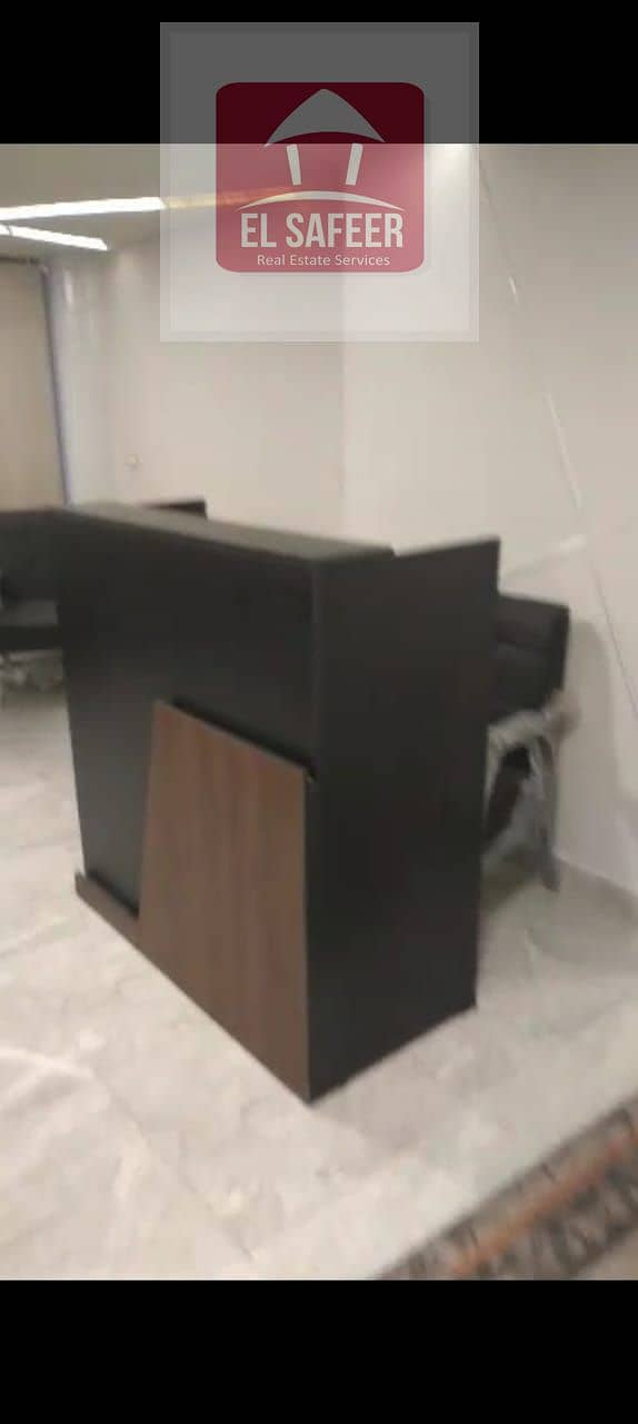 2 3ba33e4b-164a-48b9-a6af-5fc777d00ade. jpg