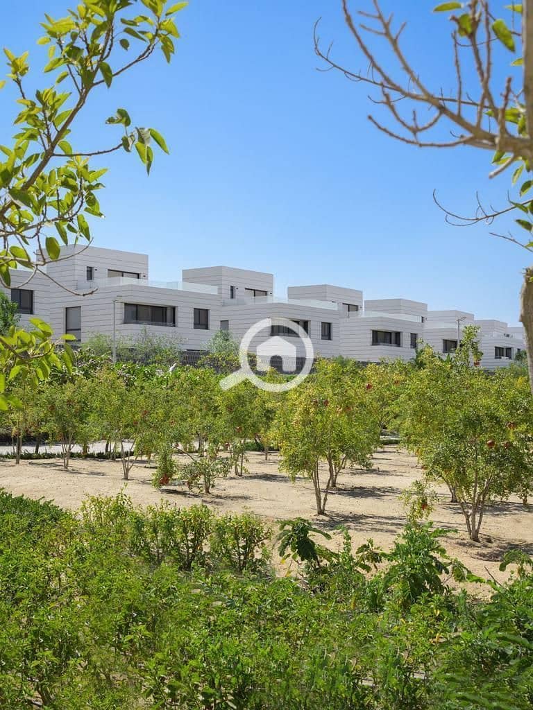 11 WhatsApp Image 2025-11-12 at 04.10. 39_05c8a8ce. jpg