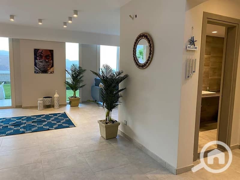 4 490c8447-4875-42ec-9115-8bc841aaa7c1. jpg