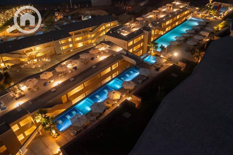 12 2a9955b0-9520-401d-bdf4-cf237522aa85. jpg