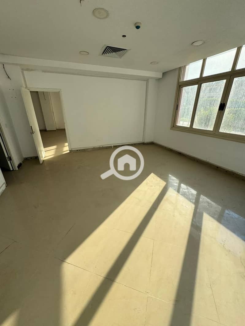 3 WhatsApp Image 2025-10-19 at 5.15. 13 PM (7). jpeg