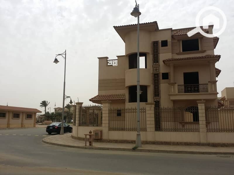 4 WhatsApp Image 2025-11-12 at 09.00. 53_d20e7e76. jpg