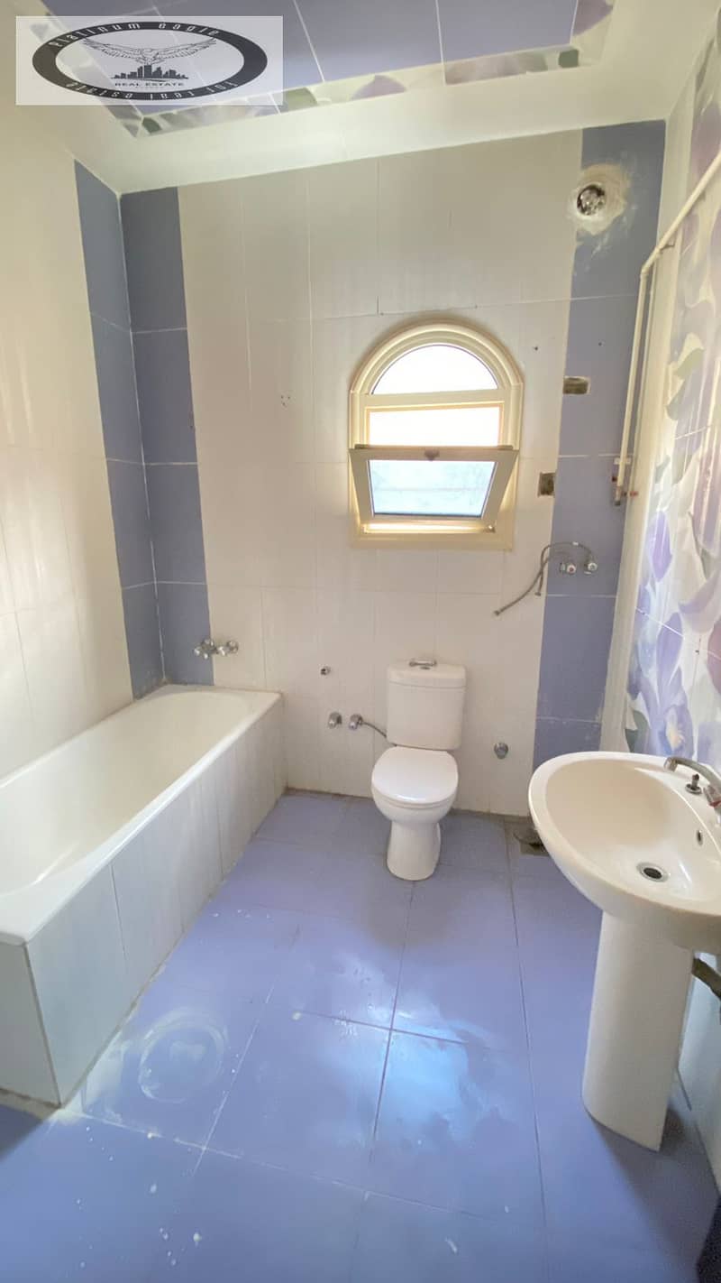 15 68496959-7eee-4032-85f1-2daf5717ae88. jpg