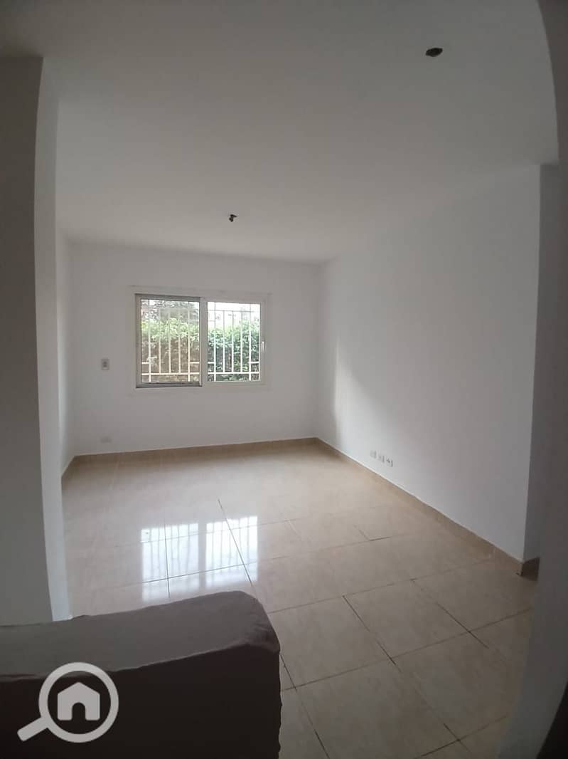 7 592d37cd-b142-4f95-9296-a760344a82b7. jpg