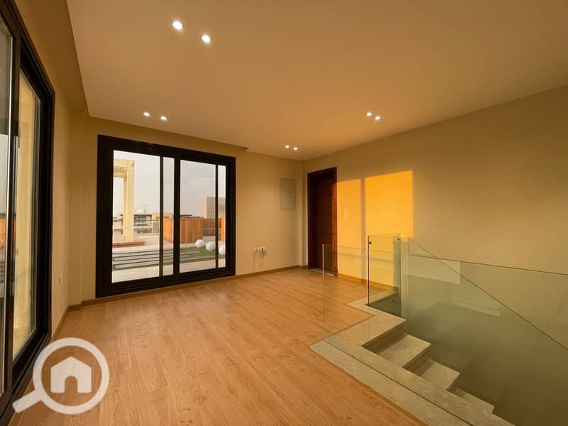 6 11fc4a0c-cefa-4eef-aef1-6543327c4d9a. jpeg