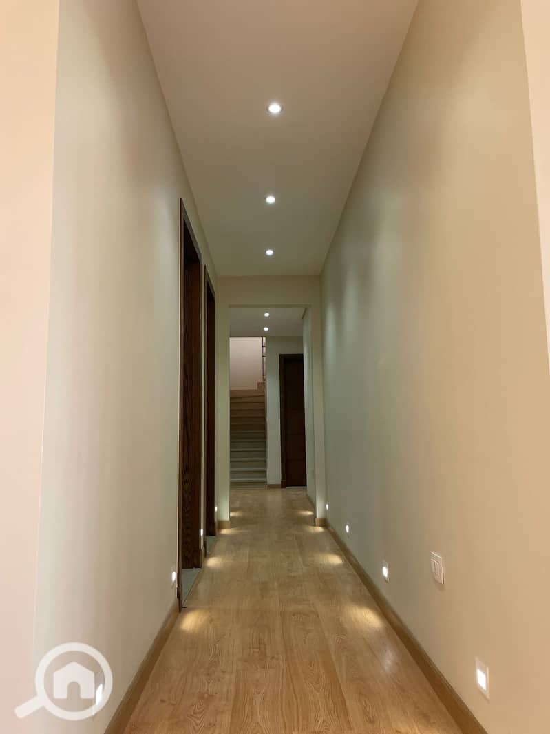 16 d981430c-8641-4245-87c8-bad9fc4f35c3. jpeg