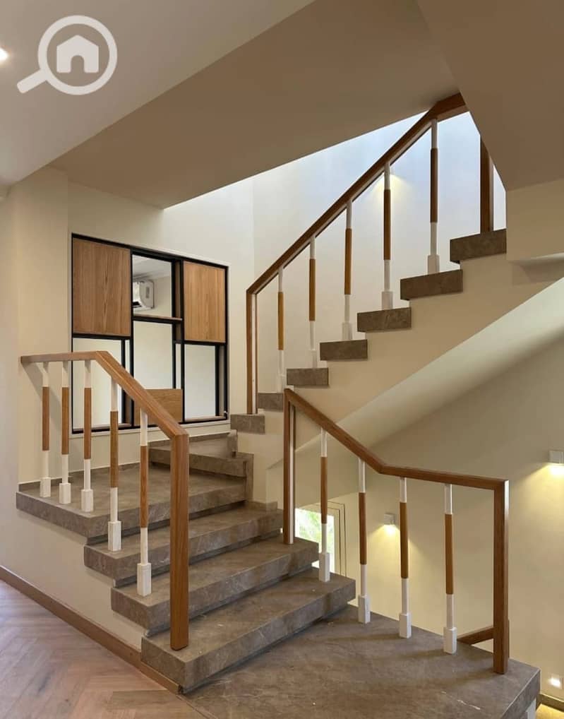 6 4d6c08f2-79db-49e8-b6bc-7b3f490fc639. jpeg