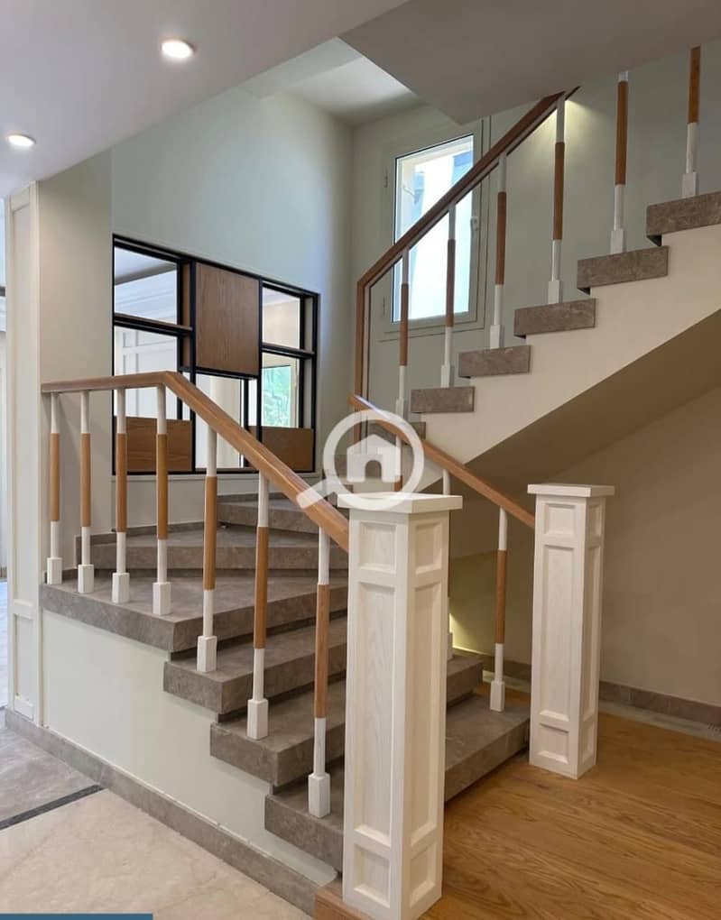 9 3a5bf380-b4cb-4556-8a5e-7d02a7bfa954. jpeg