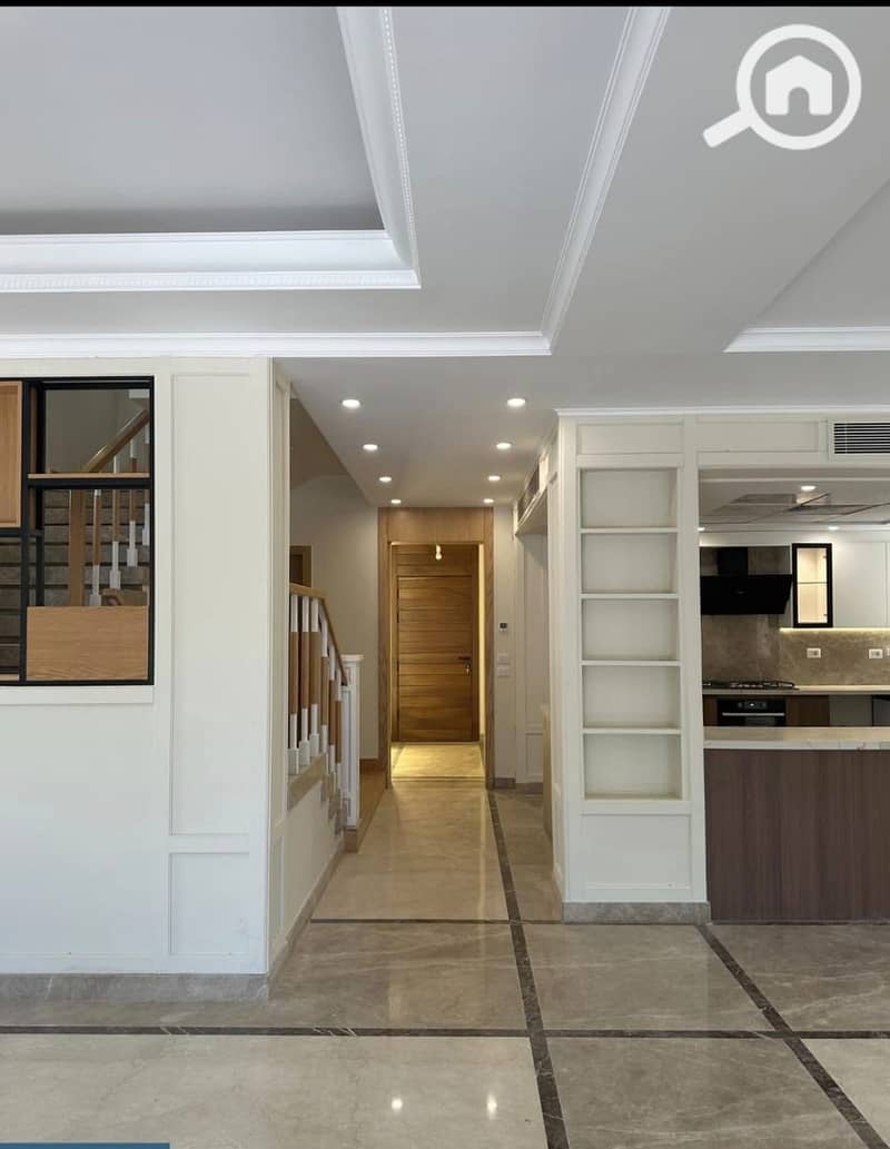 10 cbbe4bb9-0000-4d04-bdb0-3edcb03d0a1b. jpeg