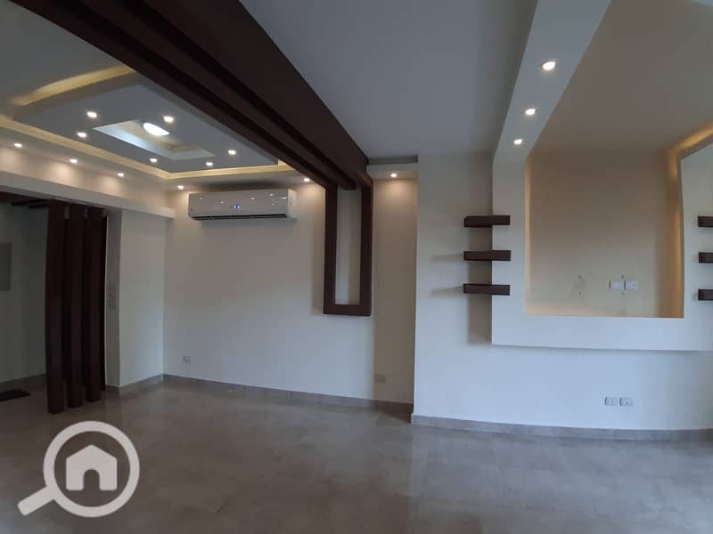 4 f8765fc4-1451-4d7f-a6f4-a266be133ef7. jpeg