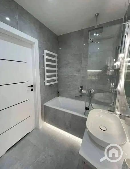 9 577066993_122145754376943017_7407474150838118767_n. jpg