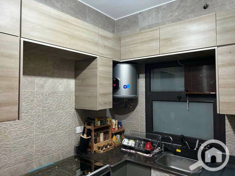 3 ed67ed84-8a8f-43ea-bd0b-b003cba2f6b1. jpg