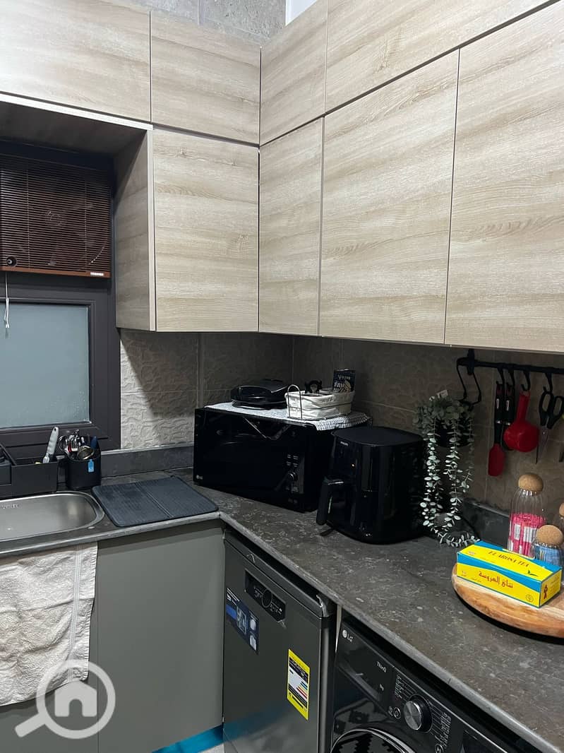 5 bfb22f05-0419-4c34-8378-1d6c6f2d0c3b. jpg