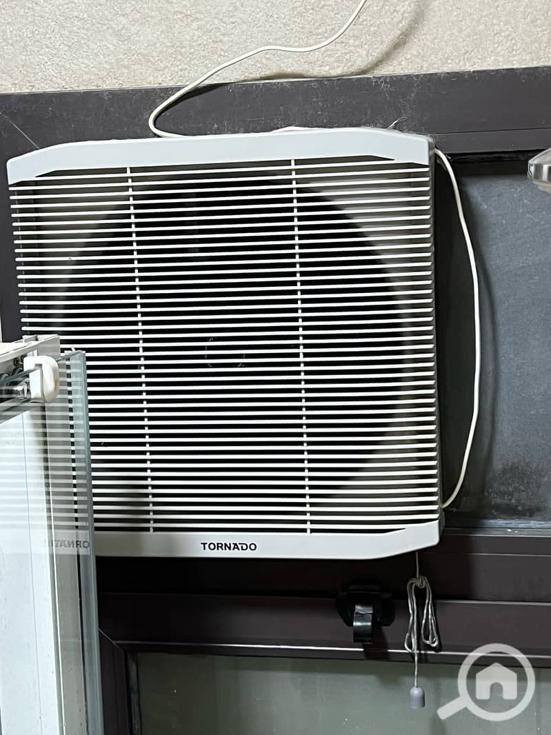 8 2c69c468-cb39-443d-b47b-1c8f20528c0a. jpg