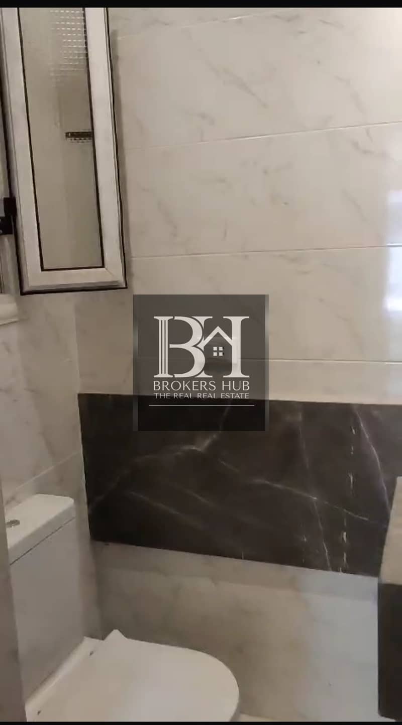 6 7d198265-38a9-44c7-8517-0cf7d622ba0d. jpeg