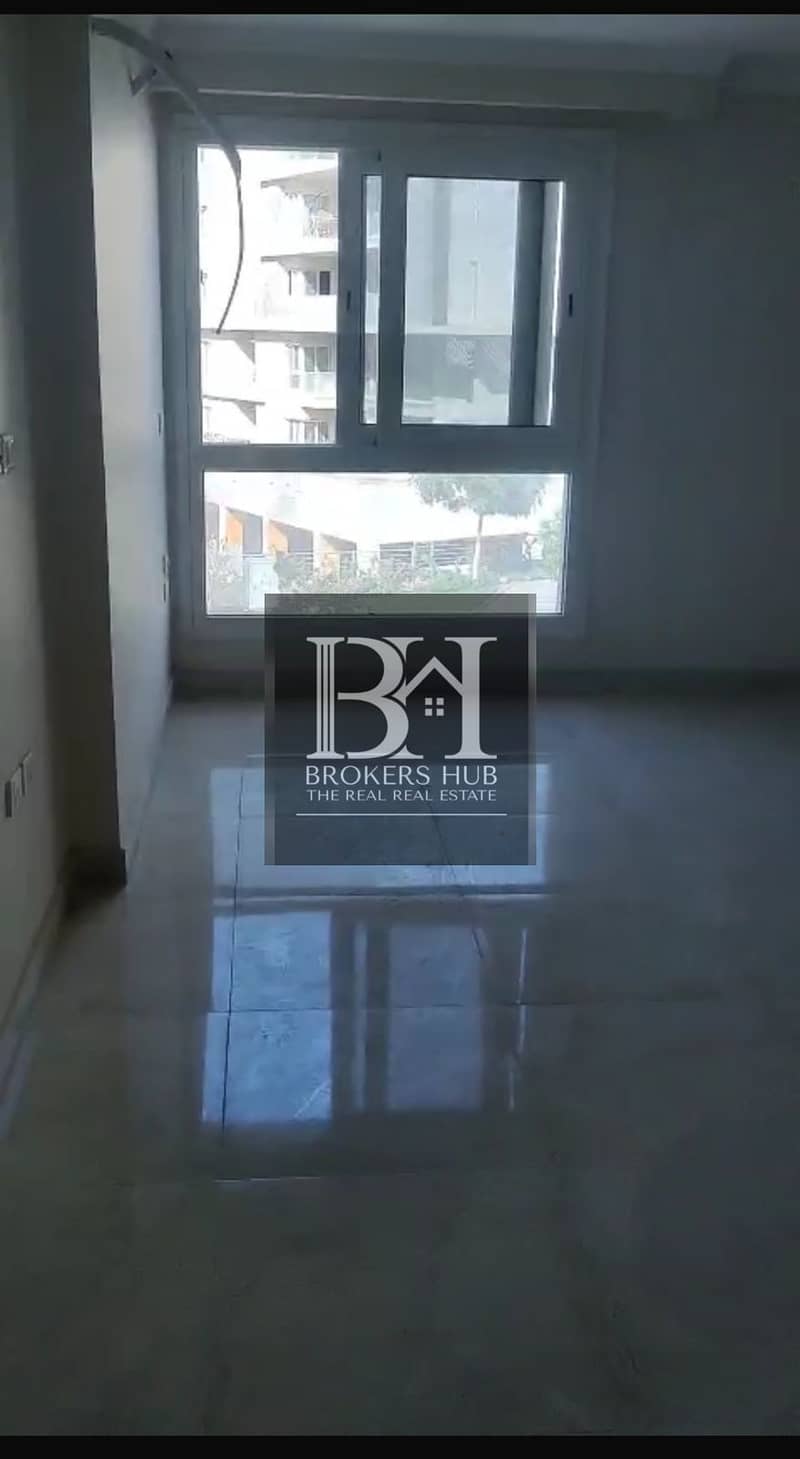 8 974e2f51-63e3-4d08-9001-9310d5e566a0. jpeg