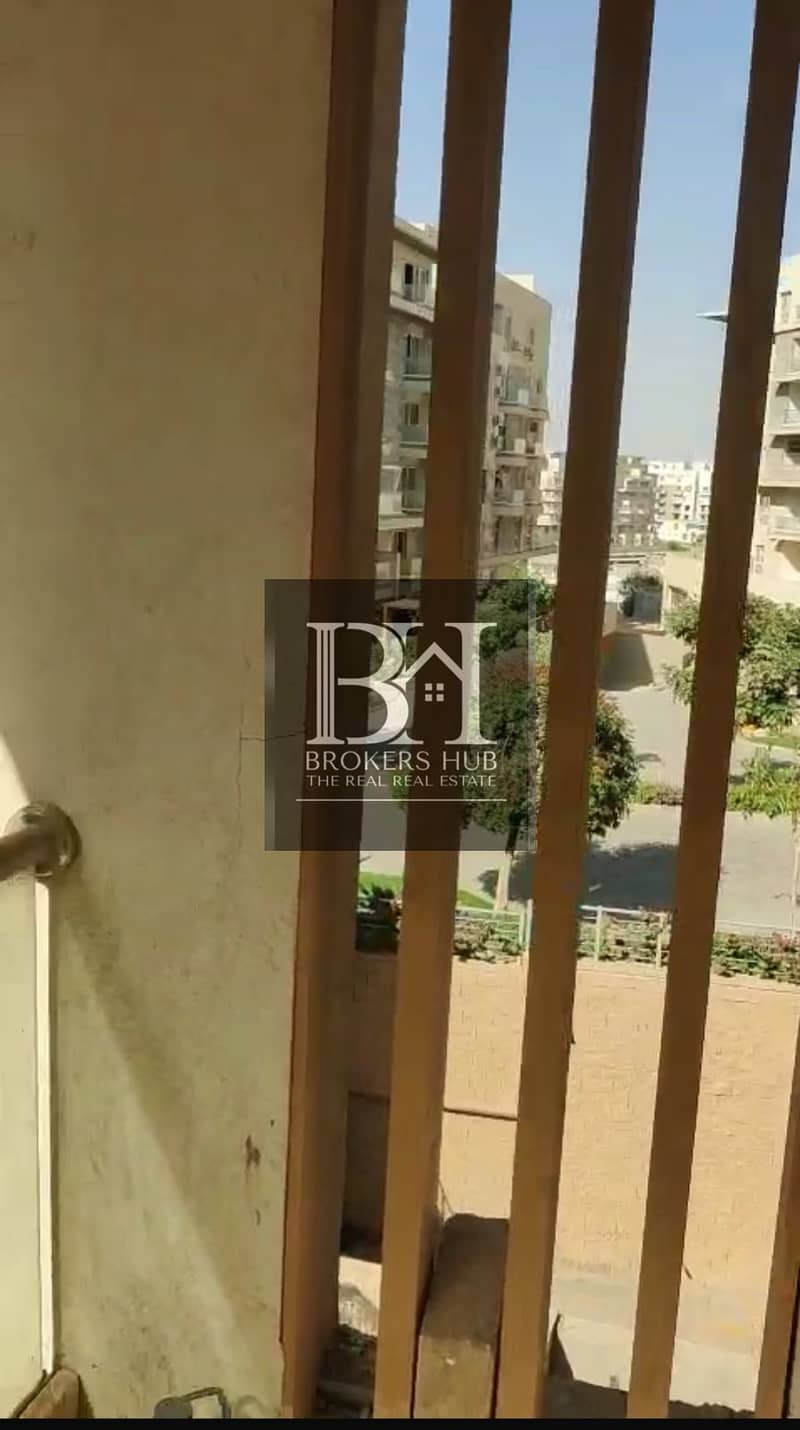 11 cf7b558e-ab31-413e-b751-620883e3b593. jpeg