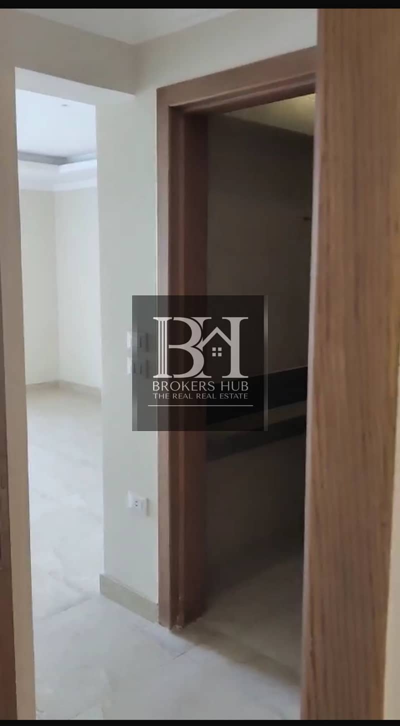 12 e988da4a-5016-4905-9db6-33d307e0c2f8. jpeg