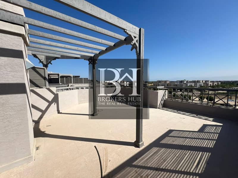 12 fdde23dd-bdb9-4453-80be-8b2d5d8faf49. jpeg