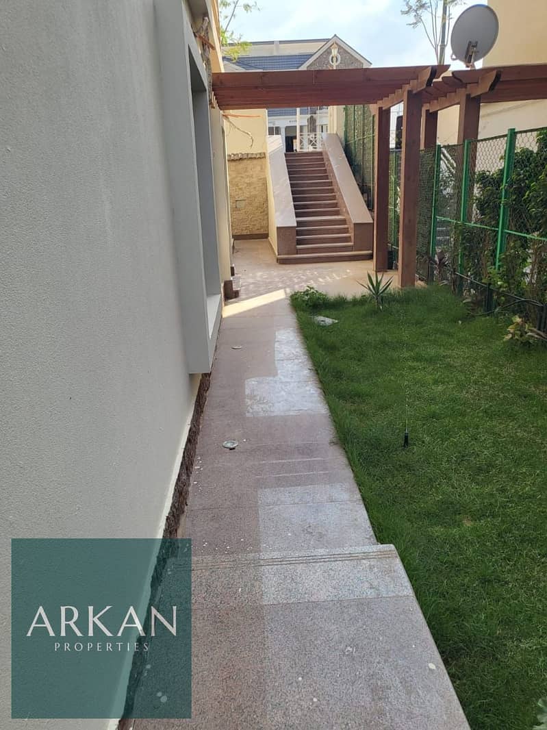 5 3d92ca91-cf22-4def-94fd-9417c9bd2d61. jpg