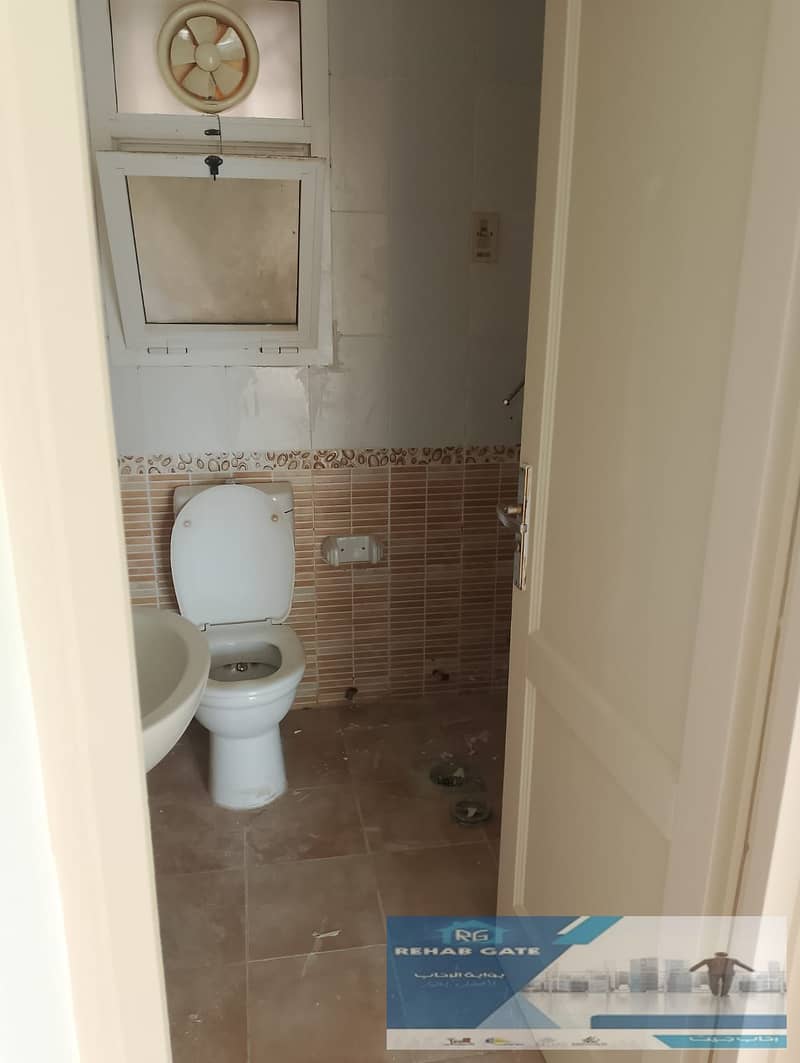 7 7d15a69f-0e3a-43e0-ac08-0a2a498846b2. jpg