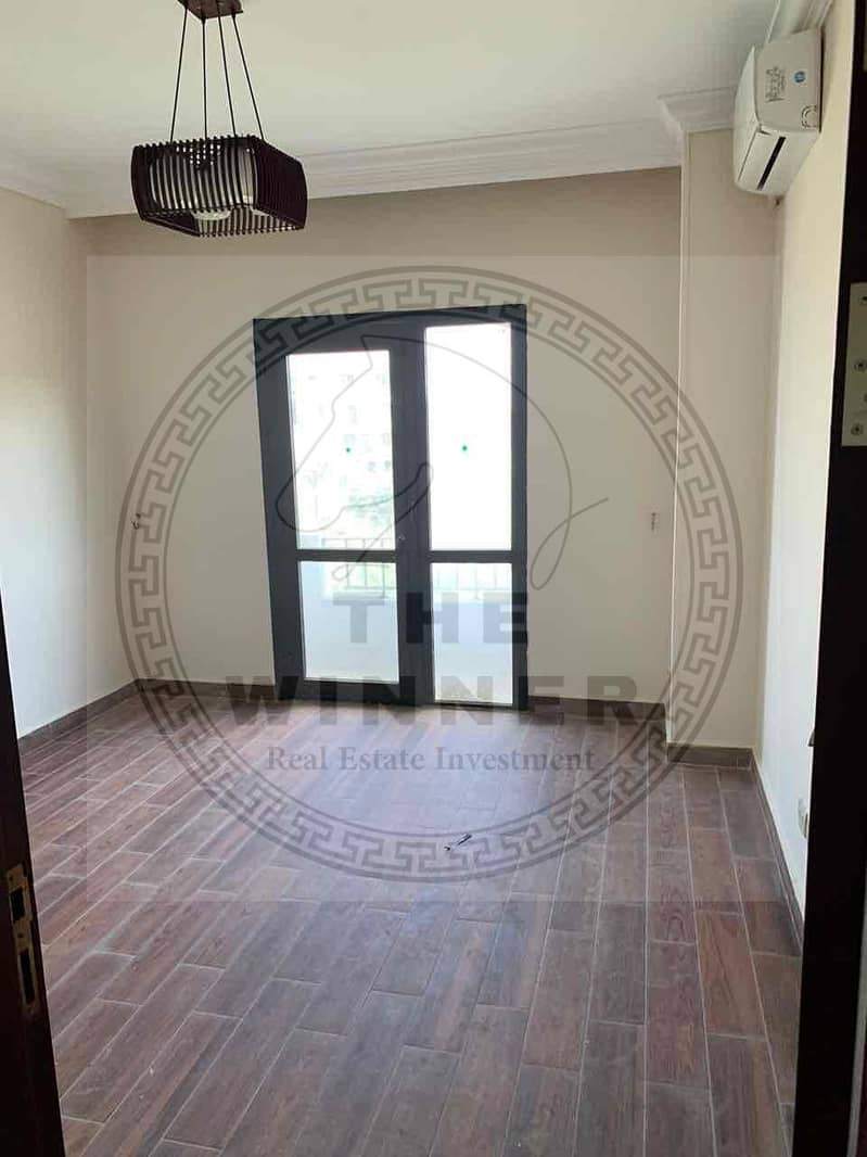 5 6df986a2-23f9-4547-ac66-261000a00b70. jpg